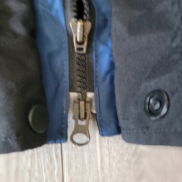 Columbia Jacket - Picture 5 of 5